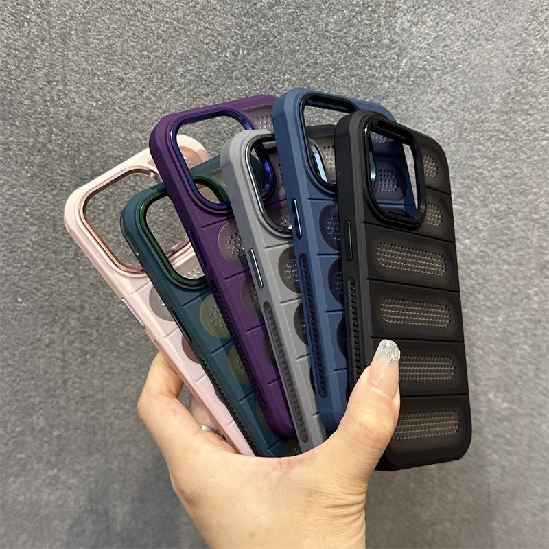 💥( iPhone 16 is coming ! )Limited Time 50% OFF💥Breathable  Phone Case with Cooling Ports for iPhone 16-13 Series