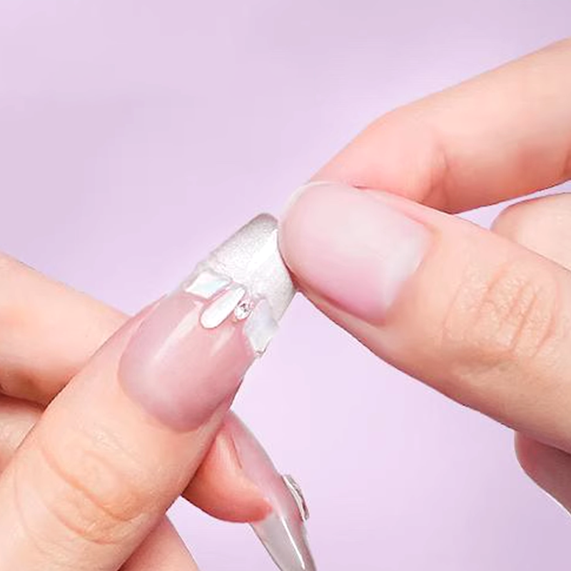 💜 Kjøp mer- spar mer 💜 3-i-1 neglepleiepenn 💅